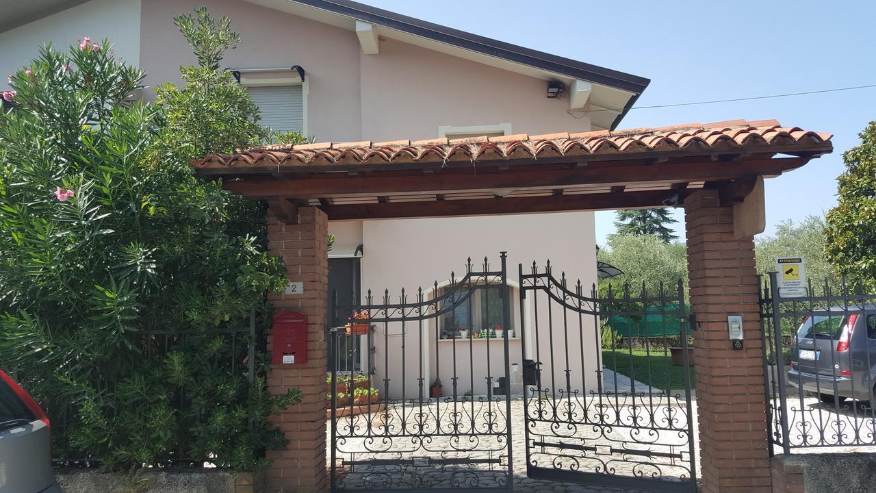 Villa Indipendente A Pochi Passi Dal Lago Сан Феличе дел Бенако Екстериор снимка